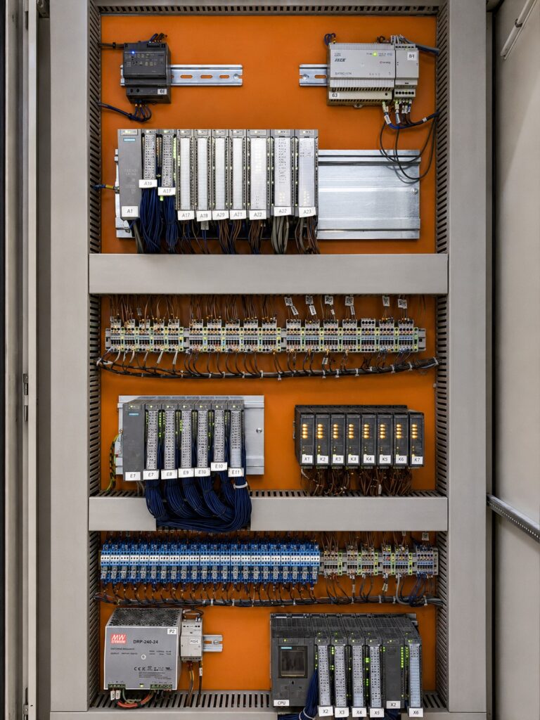 Electrical cabinet after modernisation
